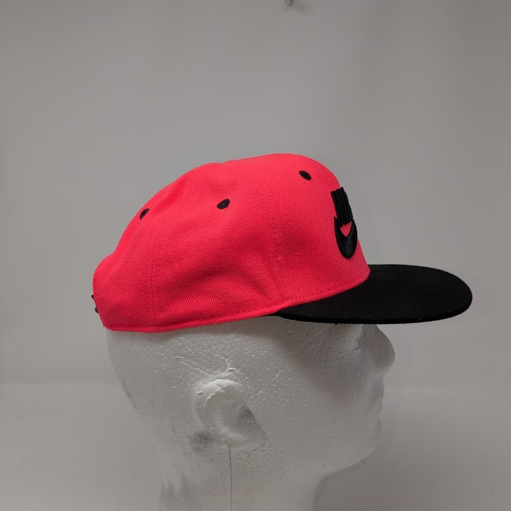 Nike True Hat Pink/Black Flat Billed Snapback Size 4-7 - Picture 6 of 8